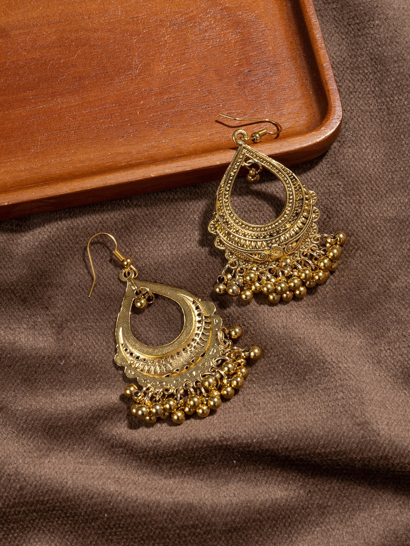 Ethnic-Style Alloy Jhumka Earrings